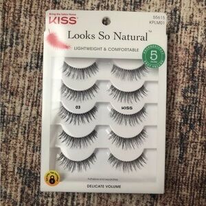 KISS Lashes 💕 Delicate Volume – Brand New in Box! Soft & Natural Look